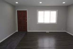 15328 Parkside Dr, Markham, IL 60428 - Photo 3