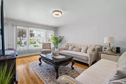 7625 W Strong Street, Harwood Heights, IL 60706 - Photo 3