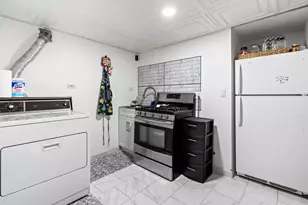 7625 W Strong St, Harwood Heights, IL 60706 - Photo 19