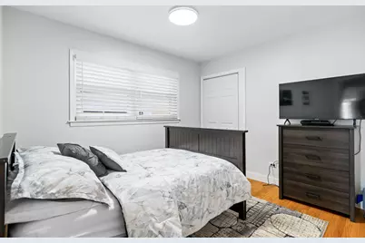 7625 W Strong Street, Harwood Heights, IL 60706 - Photo 7