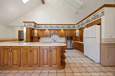 6N368 Oakwood Drive, Campton Hills, IL 60175 - Photo 9