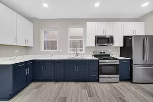 4216 W West End Ave, Chicago, IL 60624 - Photo 9