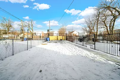 4216 W West End Avenue, Chicago, IL 60624 - Photo 31