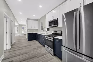 4216 W West End Ave, Chicago, IL 60624 - Photo 11