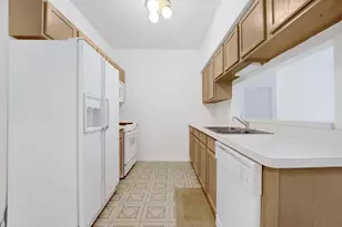 51 Arboretum Dr, Lombard, IL 60148 - Photo 13