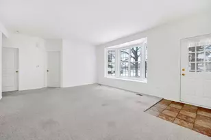 51 Arboretum Dr, Lombard, IL 60148 - Photo 3