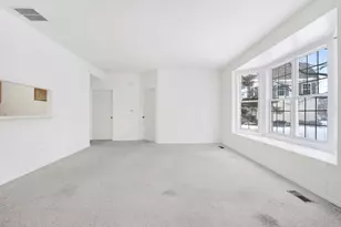 51 Arboretum Dr, Lombard, IL 60148 - Photo 15