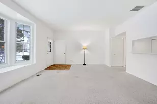 51 Arboretum Dr, Lombard, IL 60148 - Photo 5