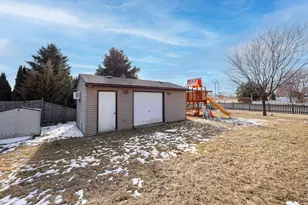 520 High Grove Dr, Minooka, IL 60447 - Photo 33