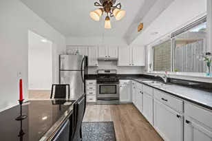 410 Wisconsin Ave, Oak Park, IL 60302 - Photo 5