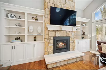 985 Pine Tree Lane, Winnetka, IL 60093 - Photo 23