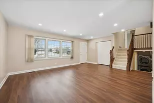 7211 Longmeadow Ln, Hanover Park, IL 60133 - Photo 3