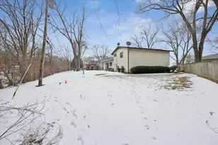 7211 Longmeadow Ln, Hanover Park, IL 60133 - Photo 15
