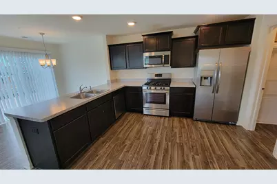 200 Goldenrod Drive, Elgin, IL 60124 - Photo 3