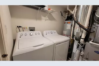 200 Goldenrod Drive, Elgin, IL 60124 - Photo 19