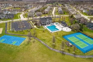 810 Georgetown Dr, Oswego, IL 60543 - Photo 45