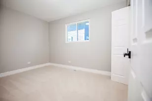 306 W 111th St, Chicago, IL 60628 - Photo 11