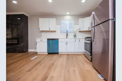 306 W 111th Street, Chicago, IL 60628 - Photo 5