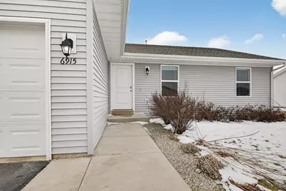 6915 Winterberry Road, Loves Park, IL 61111 - Photo 3