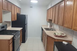 1603 N Windsor Dr, Arlington Heights, IL 60004 - Photo 5