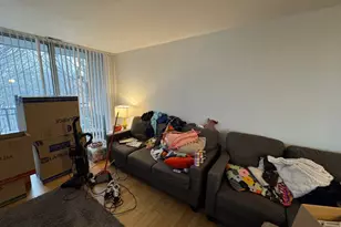 5820 Oakwood Dr, Lisle, IL 60532 - Photo 3