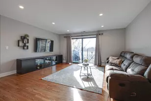 725 Limerick Ln, Schaumburg, IL 60193 - Photo 3