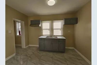 10000 S Michigan Avenue #1, Chicago, IL 60628 - Photo 5