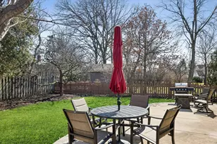 271 Sunset Ave, Glen Ellyn, IL 60137 - Photo 27