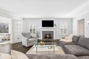 271 Sunset Ave, Glen Ellyn, IL 60137 - Photo 9