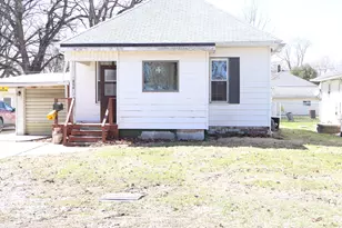 1404 S Monroe St, Streator, IL 61364 - Photo 1