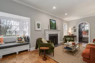 1049 Hinman Ave, Evanston, IL 60202 - Photo 7