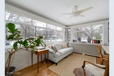 1049 Hinman Avenue, Evanston, IL 60202 - Photo 5