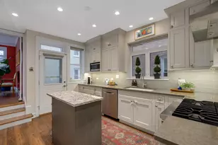 1049 Hinman Ave, Evanston, IL 60202 - Photo 13