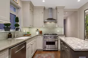 1049 Hinman Ave, Evanston, IL 60202 - Photo 15