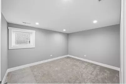 4422 W Iowa Street, Chicago, IL 60651 - Photo 39