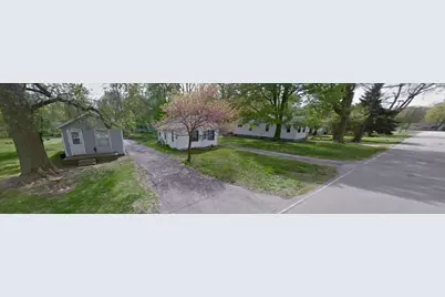 2827 E Hickory Street, Decatur, IL 62526 - Photo 3