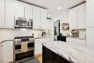 1605 Elmdale Ave, Glenview, IL 60026 - Photo 9