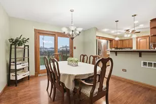 16236 Princeton Ave, Tinley Park, IL 60477 - Photo 9