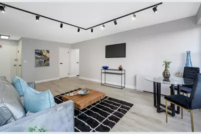 6157 N Sheridan Road #9J, Chicago, IL 60660 - Photo 11