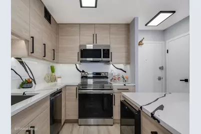 6157 N Sheridan Road #9J, Chicago, IL 60660 - Photo 7