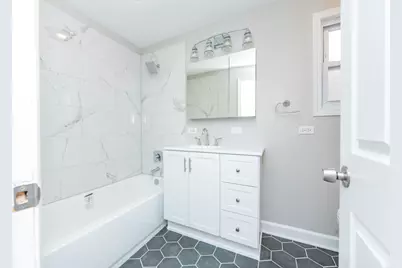1426 N Greenview Avenue #3, Chicago, IL 60642 - Photo 11
