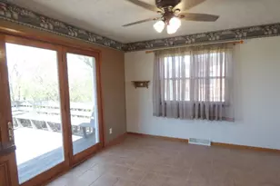 532 S Ward St, Stockton, IL 61085 - Photo 5