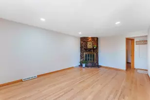 6210 W 64th St, Chicago, IL 60638 - Photo 11