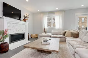 602 N May St, Chicago, IL 60642 - Photo 15