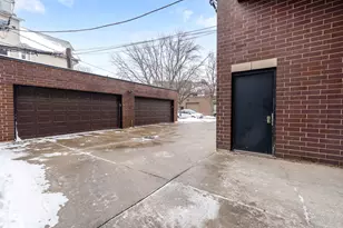 3056 N Oakley Ave, Chicago, IL 60618 - Photo 15