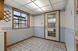 1258 Chalet Rd, Naperville, IL 60563 - Photo 27