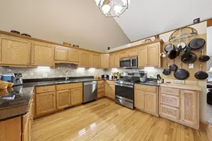 3688 Warwick Dr, Crete, IL 60417 - Photo 9