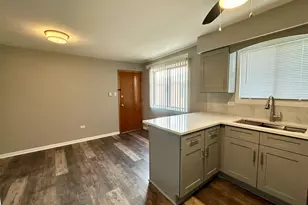 6334 W 65th St, Chicago, IL 60638 - Photo 5