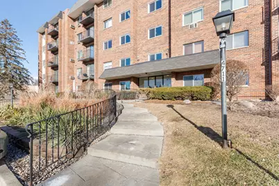 4711 Saint Joseph Creek Drive #5H, Lisle, IL 60532 - Photo 3