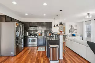 2834 Forestview Dr, Carpentersville, IL 60110 - Photo 13